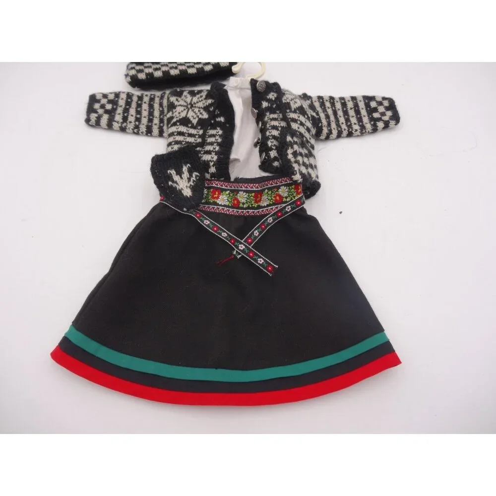 American Girl Kirsten's Winter Woolens Skirt Sweater Hat Mitten Ribbon Hanger To